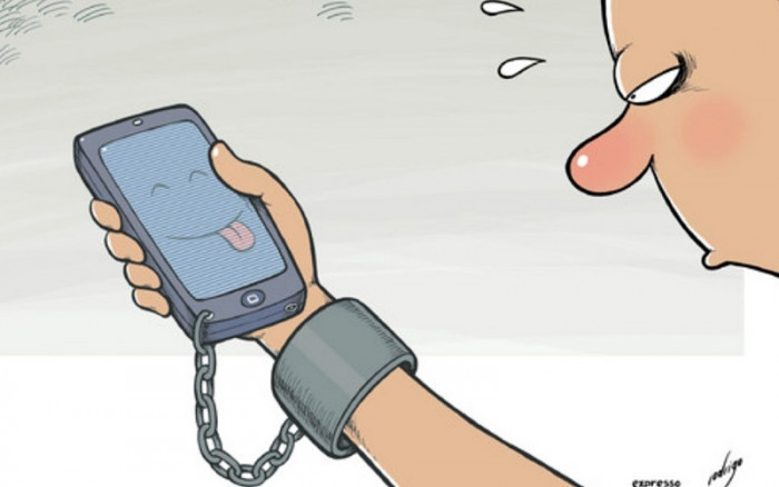 Smartfonni bir kunda 344 marta sog‘inadiganlar