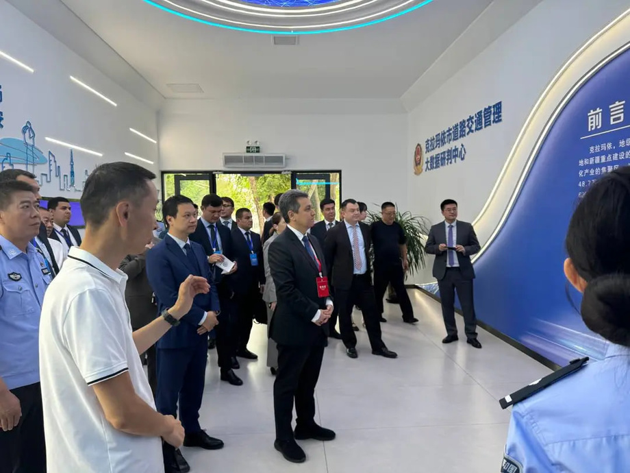 Узбекистан изучает опыт Китая в области интеллектуального управления транспортом