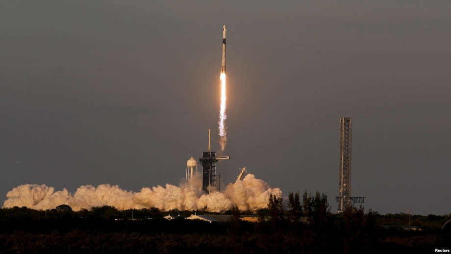 SpaceX Crew-10 космик кемасини учирди