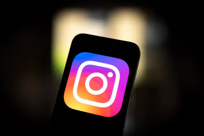 Instagram sizga bitta postga 20 tagacha fotosurat yoki video yuklash imkonini beradi