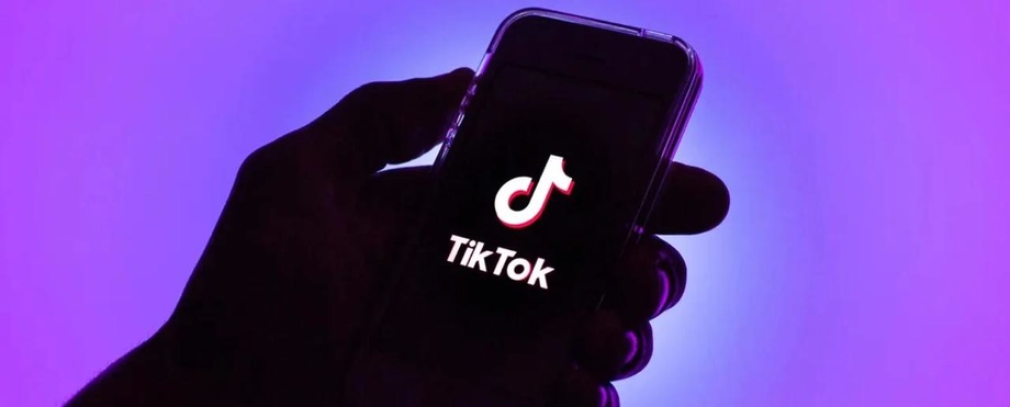 В TikTok появились стикеры и групповые чаты