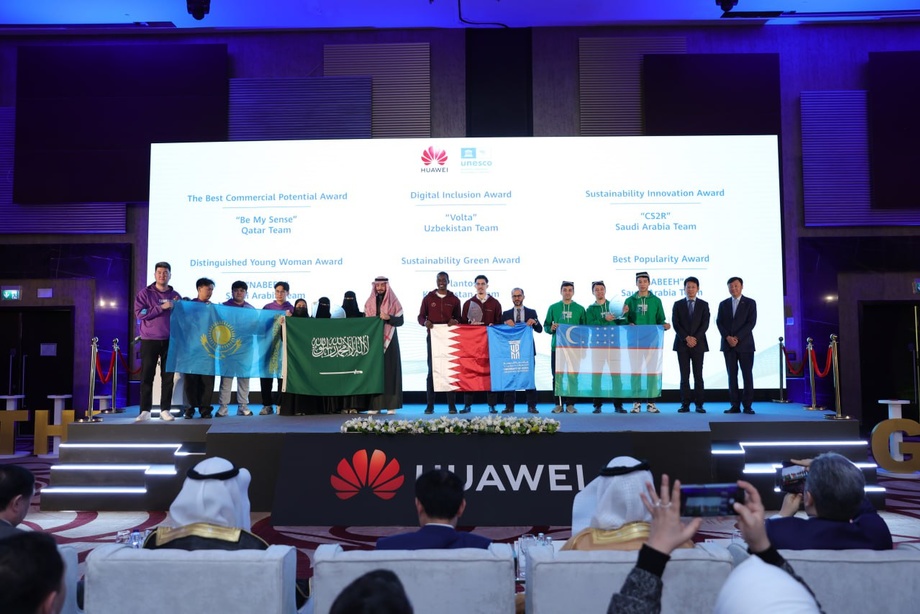 “Huawei ICT Competition 2024-2025” минтақавий финалида ўзбекистонлик талабалар тақдирланди