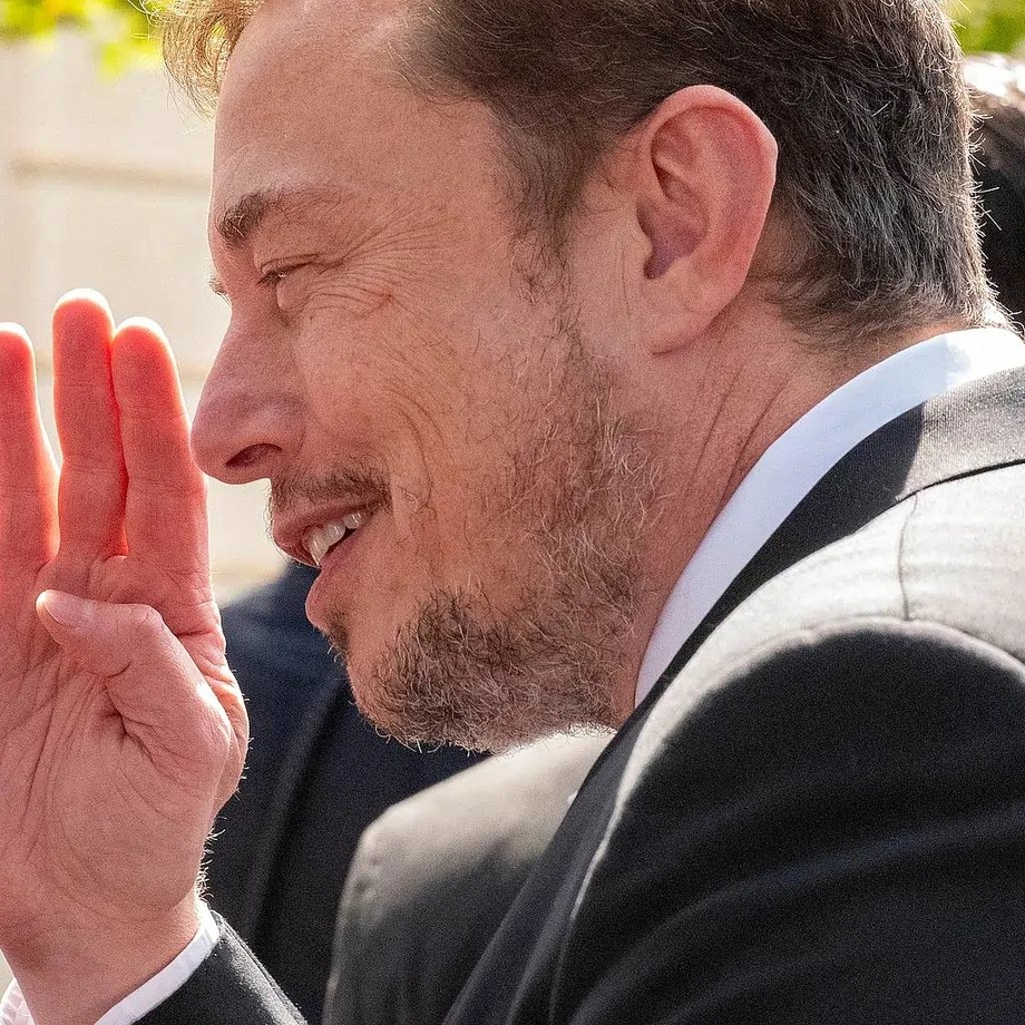 Ilon Mask sun’iy intellektning xavfliligi haqida ogohlantirdi