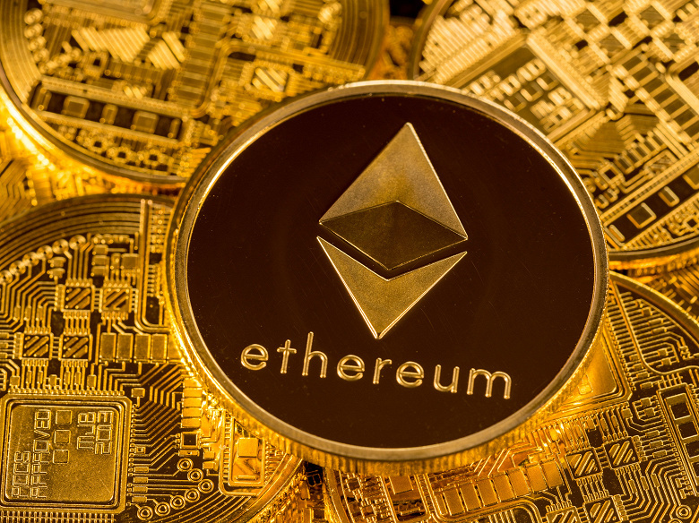 Ethereum qulab tushdi - kriptovalyutaning narxi bir kun ichida 10% ga tushdi. Bitcoin’da vaziyat qanday?