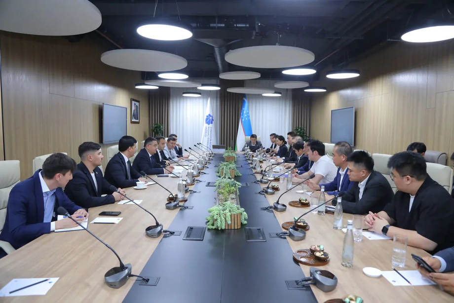 Узбекистан и Китай обсудили сотрудничество в сфере цифровых технологий и e-commerce