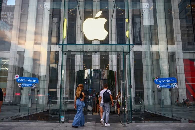 Apple предупредила владельцев iPhone в сотне стран о хакерских атаках
